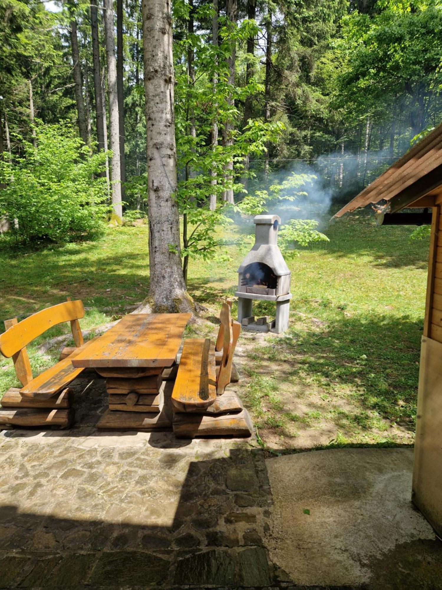 Koca V Gozdu, Forest House Near Bled Exterior photo
